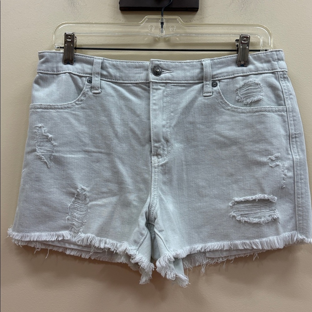 aerie distressed light denim women’s medium fringe shorts